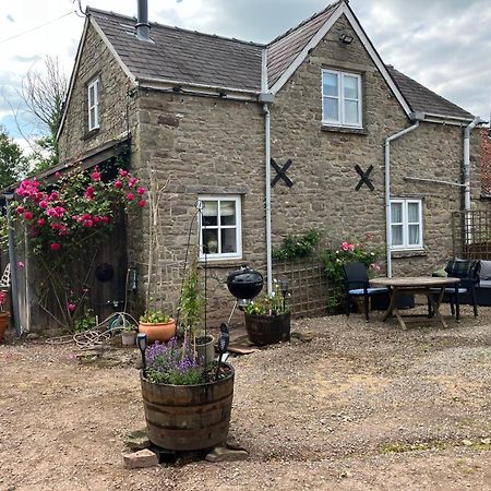 The Bothy At Oak Farm Apartment Usk Exterior photo